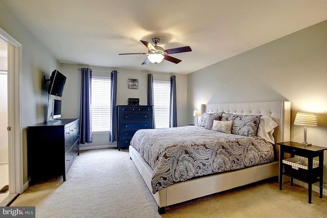 43893 EASTGATE VIEW DR, Chantilly, VA 20152