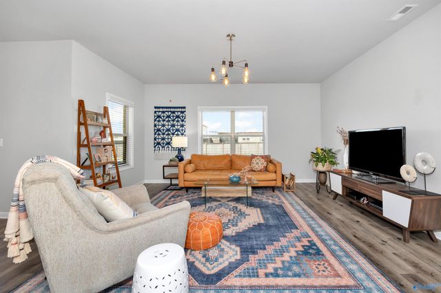 241 Iron Circle, Meridianville, AL 35759