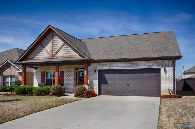 241 Iron Circle, Meridianville, AL 35759