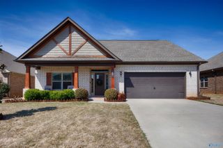 241 Iron Circle, Meridianville, AL 35759