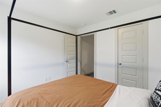 130 Lakeway Circle, Anahuac, TX 77514