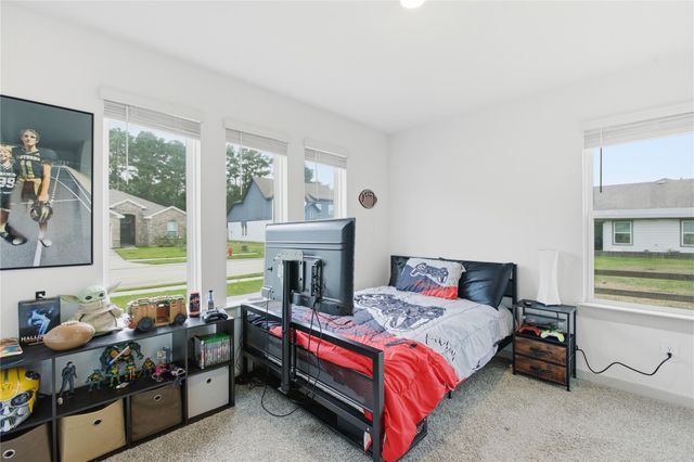 130 Lakeway Circle, Anahuac, TX 77514