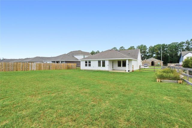 130 Lakeway Circle, Anahuac, TX 77514