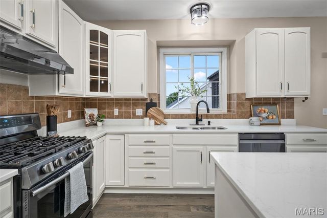 1001 Summersweet Drive, St Peters, MO 63376