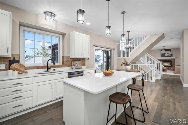1001 Summersweet Drive, St Peters, MO 63376