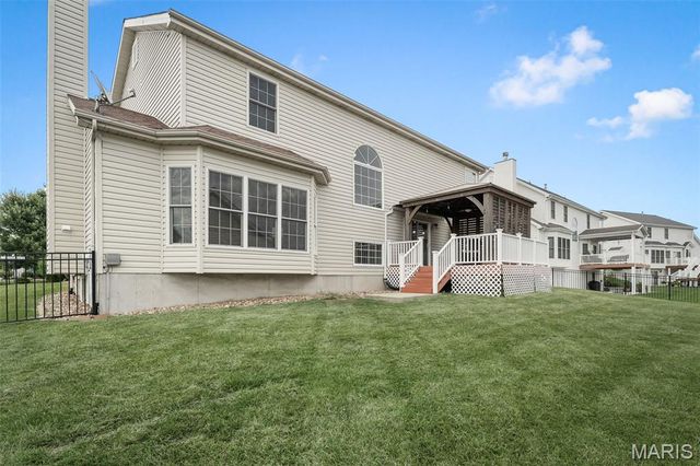 1001 Summersweet Drive, St Peters, MO 63376
