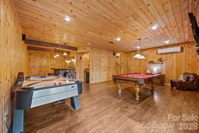 173 Mistletoe Park, Lake Lure, NC 28746