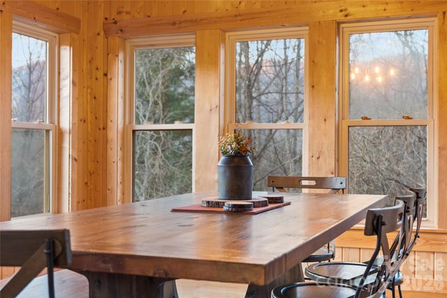 173 Mistletoe Park, Lake Lure, NC 28746