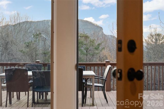 173 Mistletoe Park, Lake Lure, NC 28746