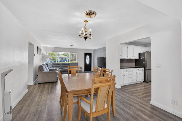 1762 15th Avenue N, Lake Worth Beach, FL 33460