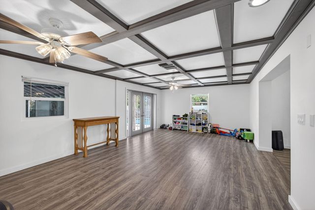 1762 15th Avenue N, Lake Worth Beach, FL 33460