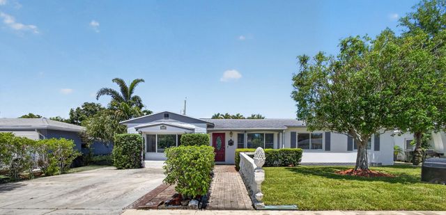 1762 15th Avenue N, Lake Worth Beach, FL 33460