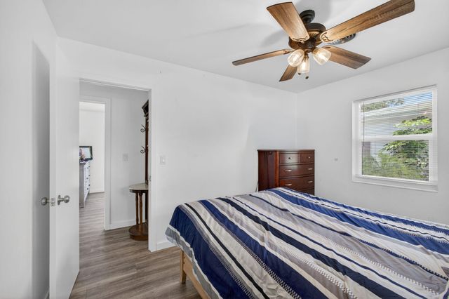 1762 15th Avenue N, Lake Worth Beach, FL 33460