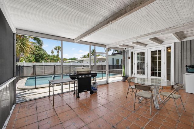 1762 15th Avenue N, Lake Worth Beach, FL 33460