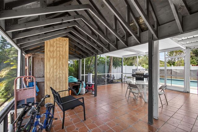 1762 15th Avenue N, Lake Worth Beach, FL 33460