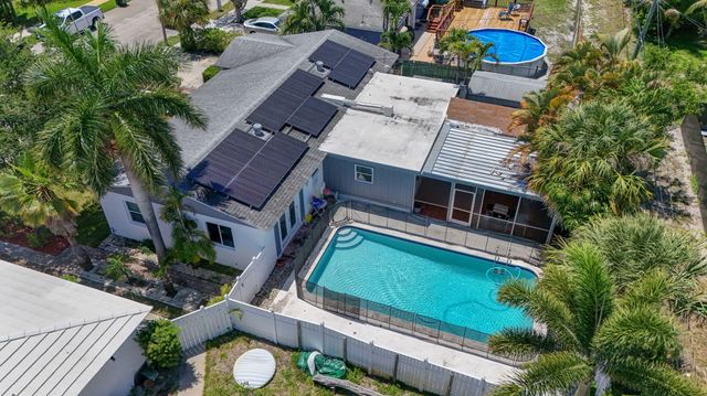 1762 15th Avenue N, Lake Worth Beach, FL 33460