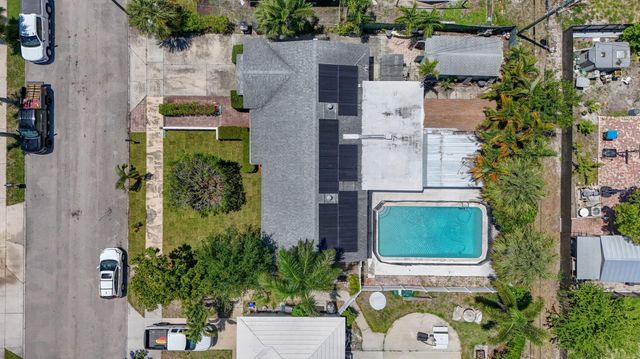 1762 15th Avenue N, Lake Worth Beach, FL 33460