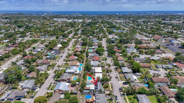 1762 15th Avenue N, Lake Worth Beach, FL 33460