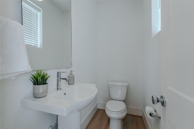 862 Paul Quinn Street G, Houston, TX 77091