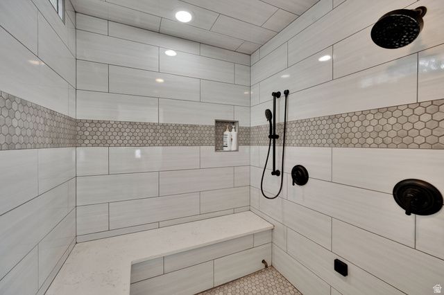 10257 S MCKINLEY PARK LN, South Jordan, UT 84095