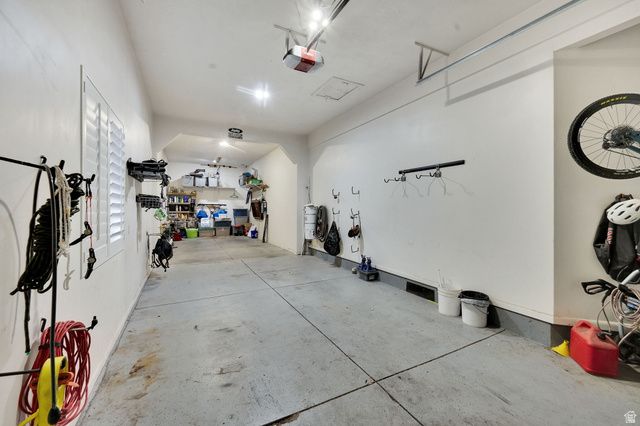 10257 S MCKINLEY PARK LN, South Jordan, UT 84095