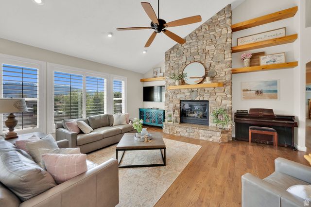 10257 S MCKINLEY PARK LN, South Jordan, UT 84095