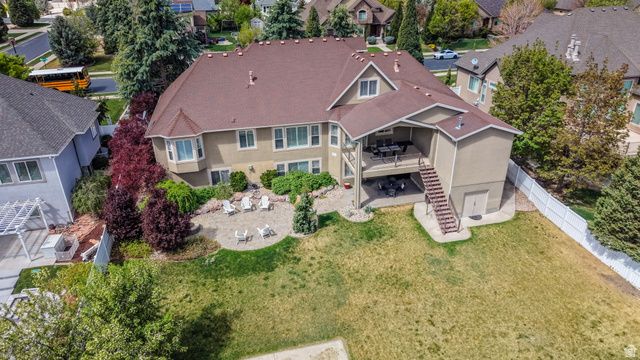 10257 S MCKINLEY PARK LN, South Jordan, UT 84095