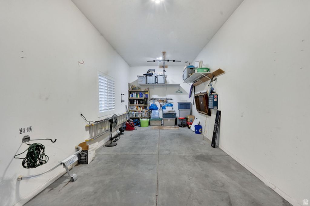 Image 44 of property listing at 10257 S MCKINLEY PARK LN, South Jordan, UT 84095