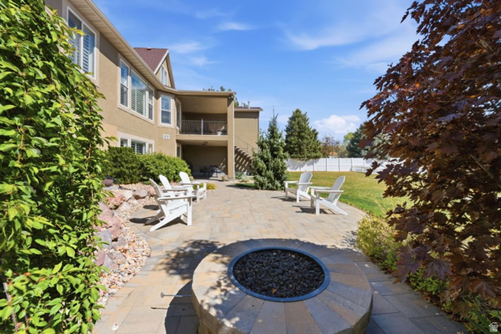 Image 52 of property listing at 10257 S MCKINLEY PARK LN, South Jordan, UT 84095