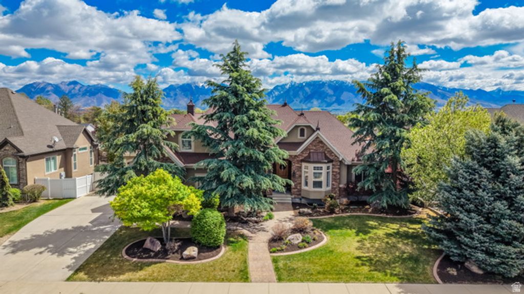 Image 55 of property listing at 10257 S MCKINLEY PARK LN, South Jordan, UT 84095