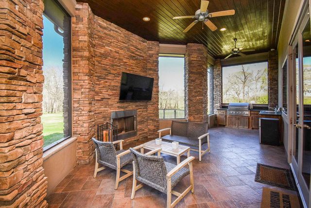 2819 Palmetto Bend, Richmond, TX 77406