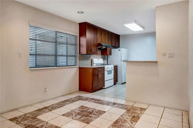 5315 Zelzah 6, Encino, CA 91316