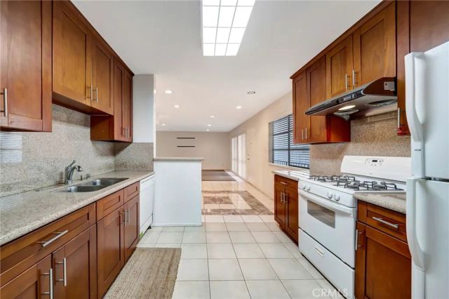 5315 Zelzah 6, Encino, CA 91316