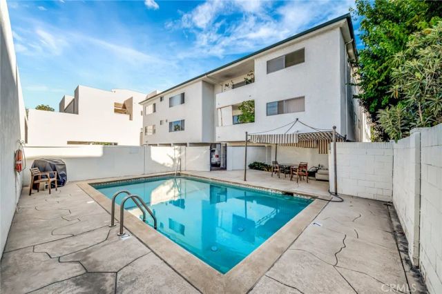 5315 Zelzah 6, Encino, CA 91316