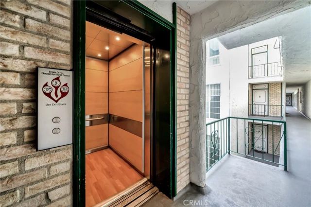 5315 Zelzah 6, Encino, CA 91316