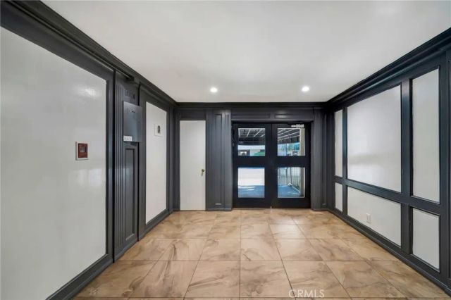 5315 Zelzah 6, Encino, CA 91316