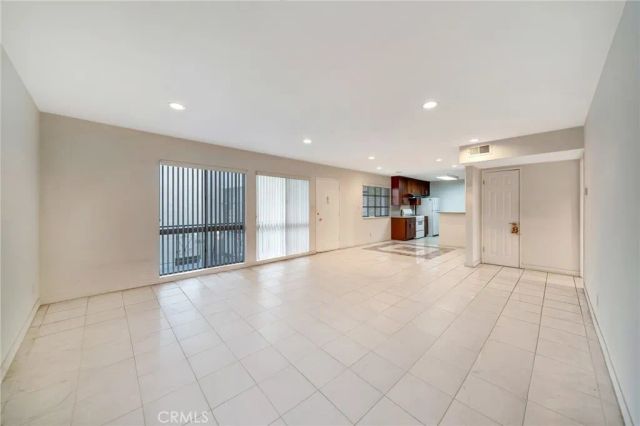 5315 Zelzah 6, Encino, CA 91316
