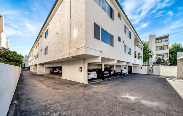 5315 Zelzah 6, Encino, CA 91316