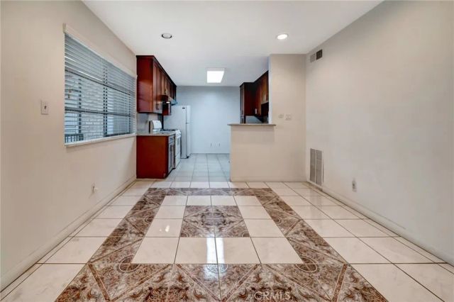 5315 Zelzah 6, Encino, CA 91316