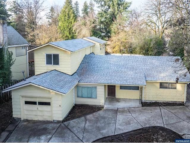 5325 Se HULL Ave, Milwaukie, OR 97267