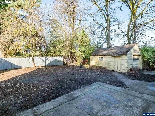 5325 Se HULL Ave, Milwaukie, OR 97267