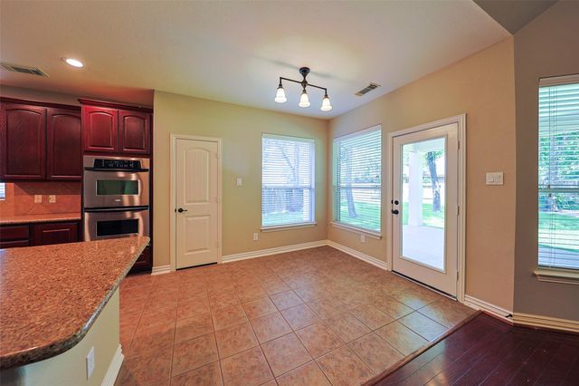 403 Woodpecker Forest Lane, Conroe, TX 77384