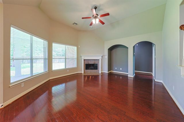 403 Woodpecker Forest Lane, Conroe, TX 77384