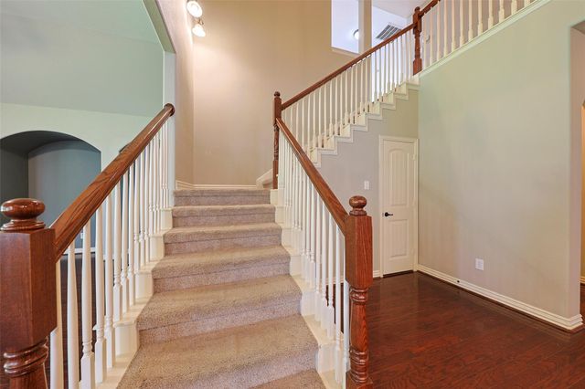 403 Woodpecker Forest Lane, Conroe, TX 77384