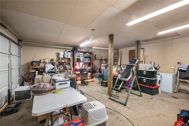 10853 412 Highway, Kansas, OK 74347