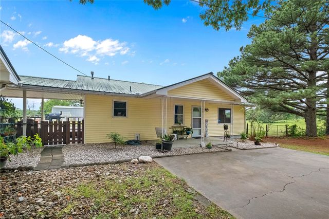10853 412 Highway, Kansas, OK 74347