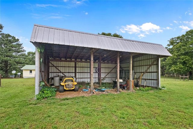 10853 412 Highway, Kansas, OK 74347