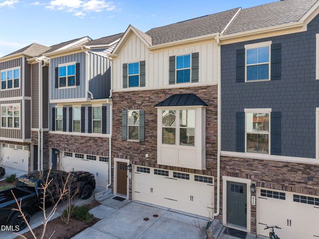 816 Channing Park Circle, Cary, NC 27519