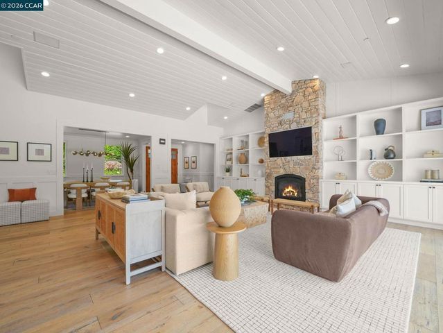336 Bonanza Way, Danville, CA 94526