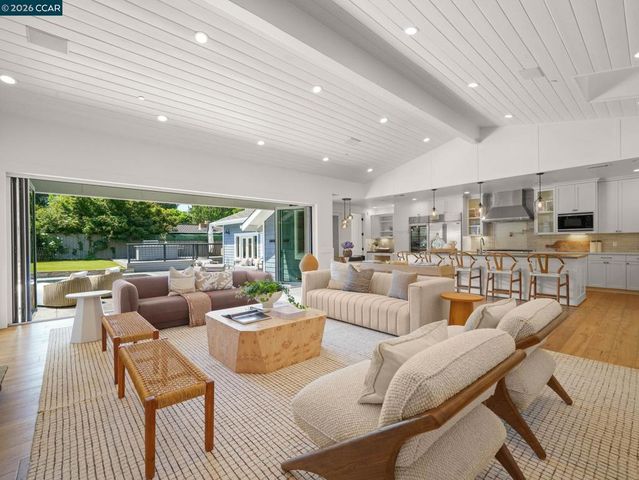 336 Bonanza Way, Danville, CA 94526